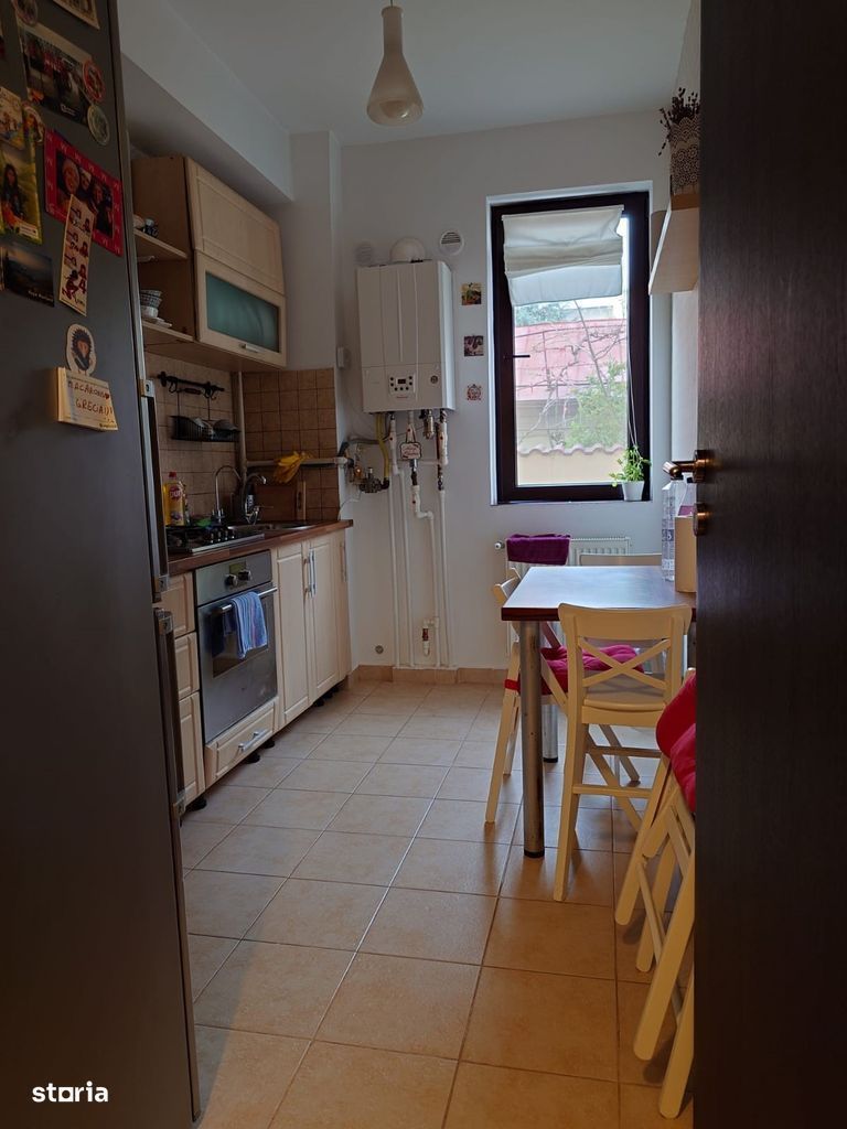 Vanzare apartament 3 camere 61m2 si curte 58m2 Bucurestii Noi - Poză 4