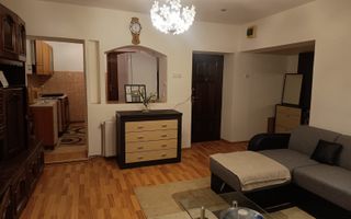 Apartament 3 camere-etaj 2-parcare- ideal investitie,  Ultracentral - Poză 1