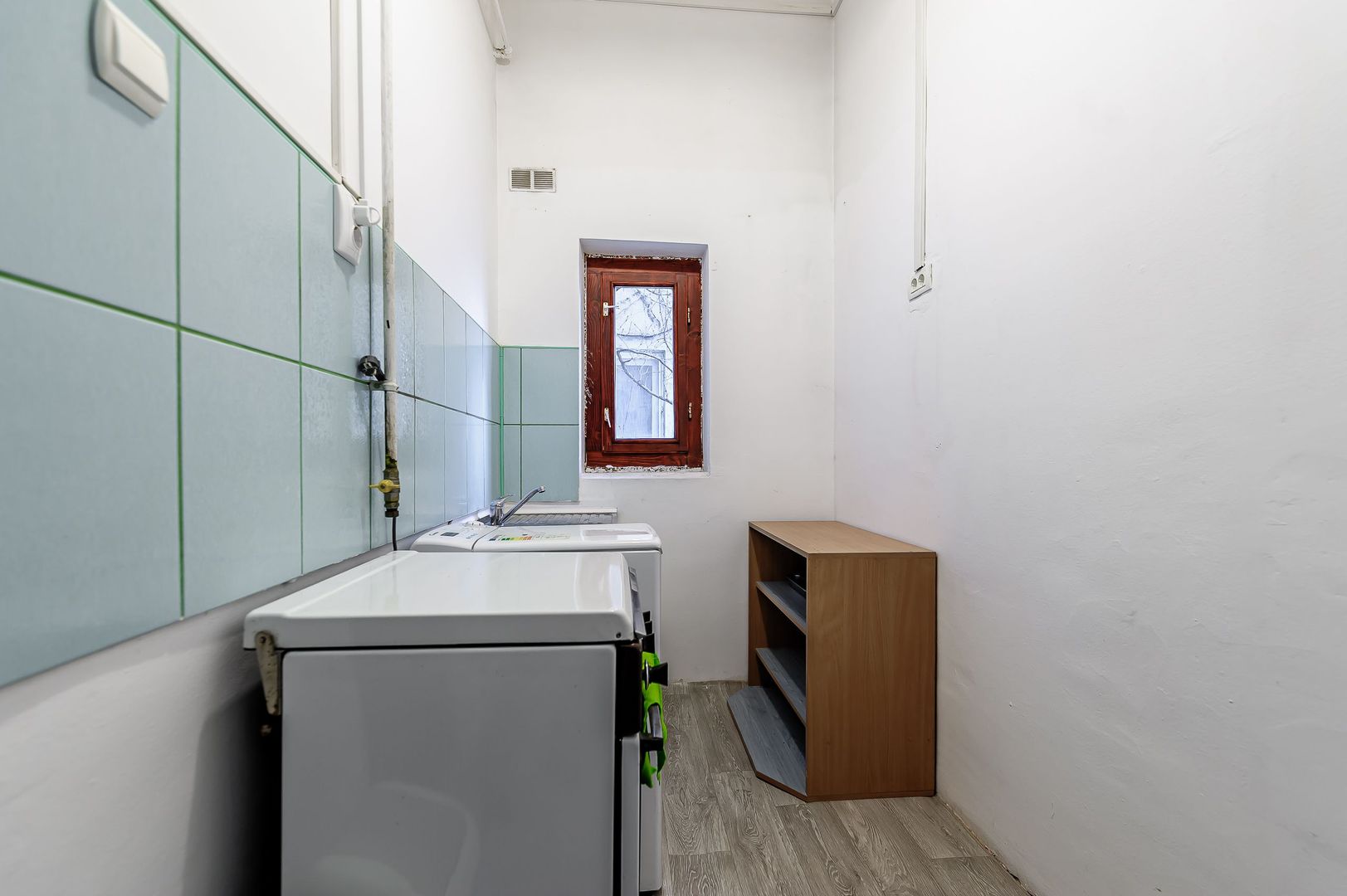 VANDUT! Garsoniera Ultracentrala - str. Episcopiei - COMISION 0% - Poză 4