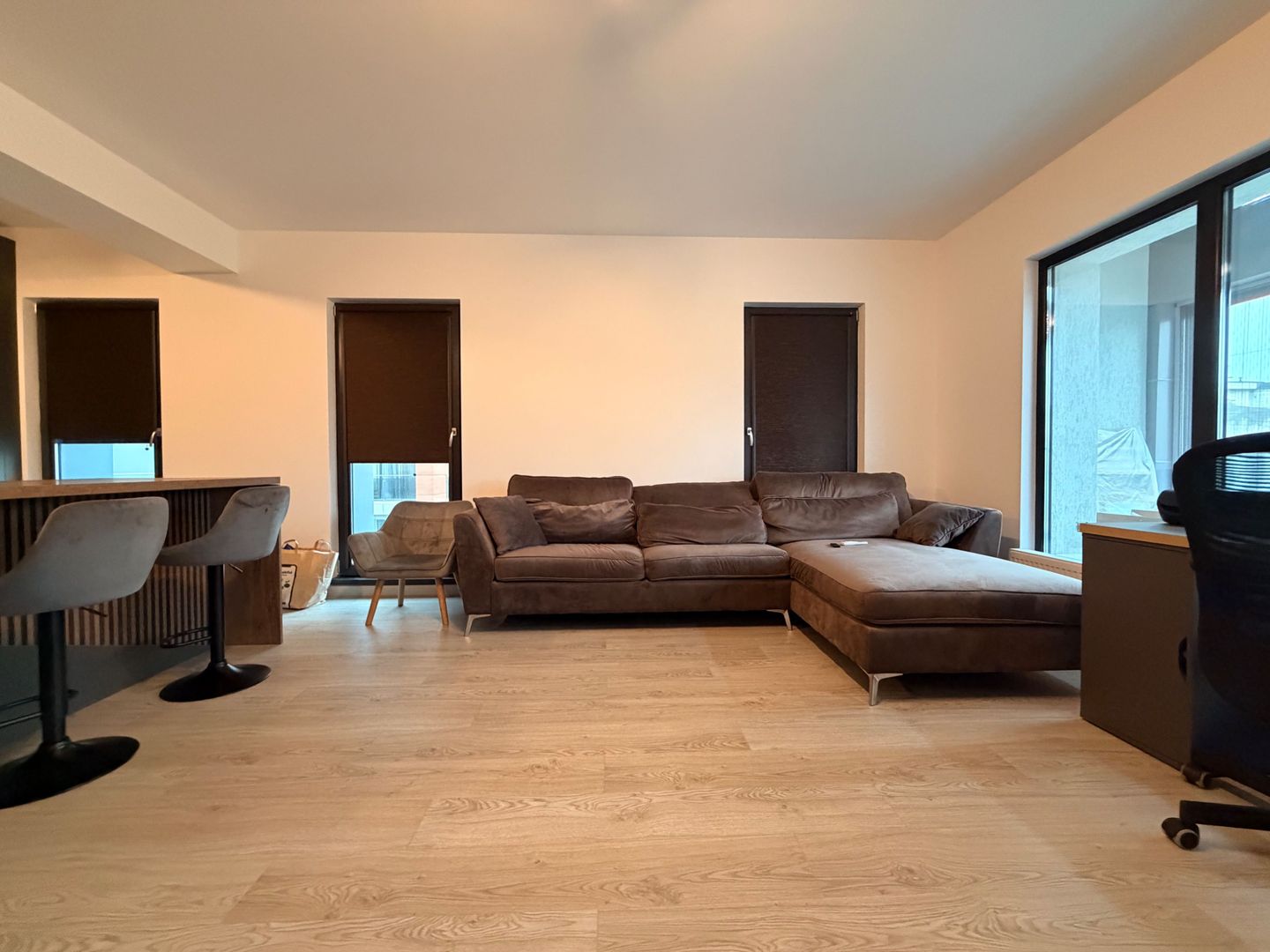 APARTAMENT 3 CAMERE | MOBILAT + UTILAT | LOC DE PARCARE - Poză 5