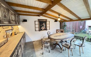 Casă în centrul Cisnădioarei – 4 dormitoare, 3 băi, Garaj, Atelier,Pivniță - Poză 6