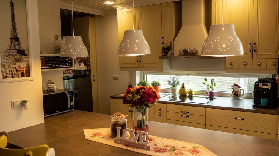 In vacanta, ACASA, zi de zi - crama, bucatarie de vara, ciubar - Poză 13