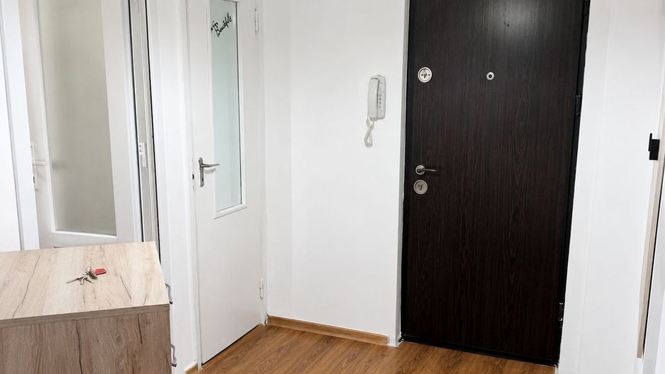 Apartament 2 camere decomandat | Parter | Centrală proprie | - Poză 1
