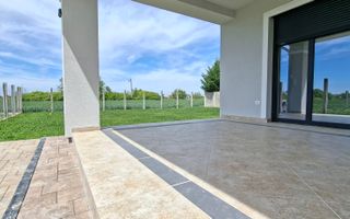 Locuinta individuala cu garaj- in stil mediteranean - Poză 20