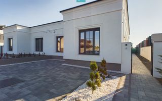 Locuință modernă cu curte spațioasă în Dumbrăvița – perfectă pentru familia ta! - Poză 1