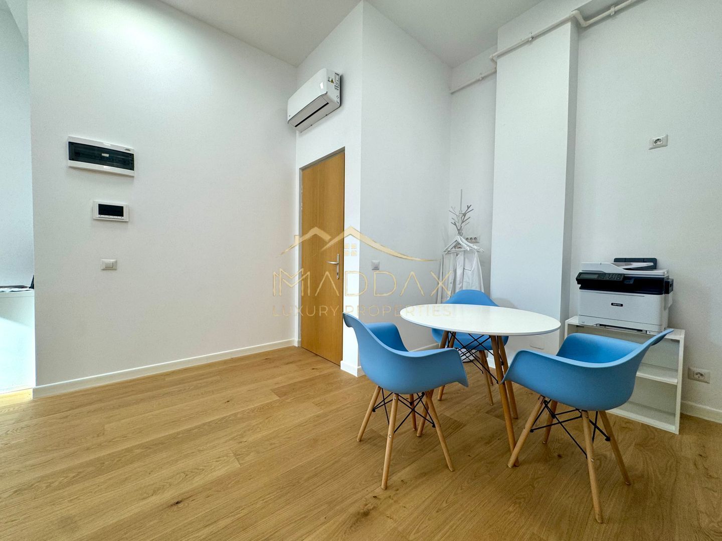 Apartament cu *3 camere* / Cladire Istorica stil Brancovenesc / Universitate - Poză 12