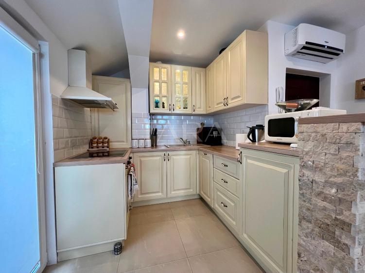 Confort și rafinament într-o locuință cochetă din Buna Ziua - Poză 10