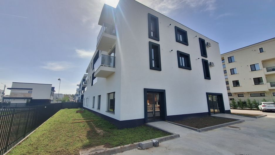 Spatiu Comercial - Bloc Nou - Stradal - 560 mp - 8 parcari - Poză 10