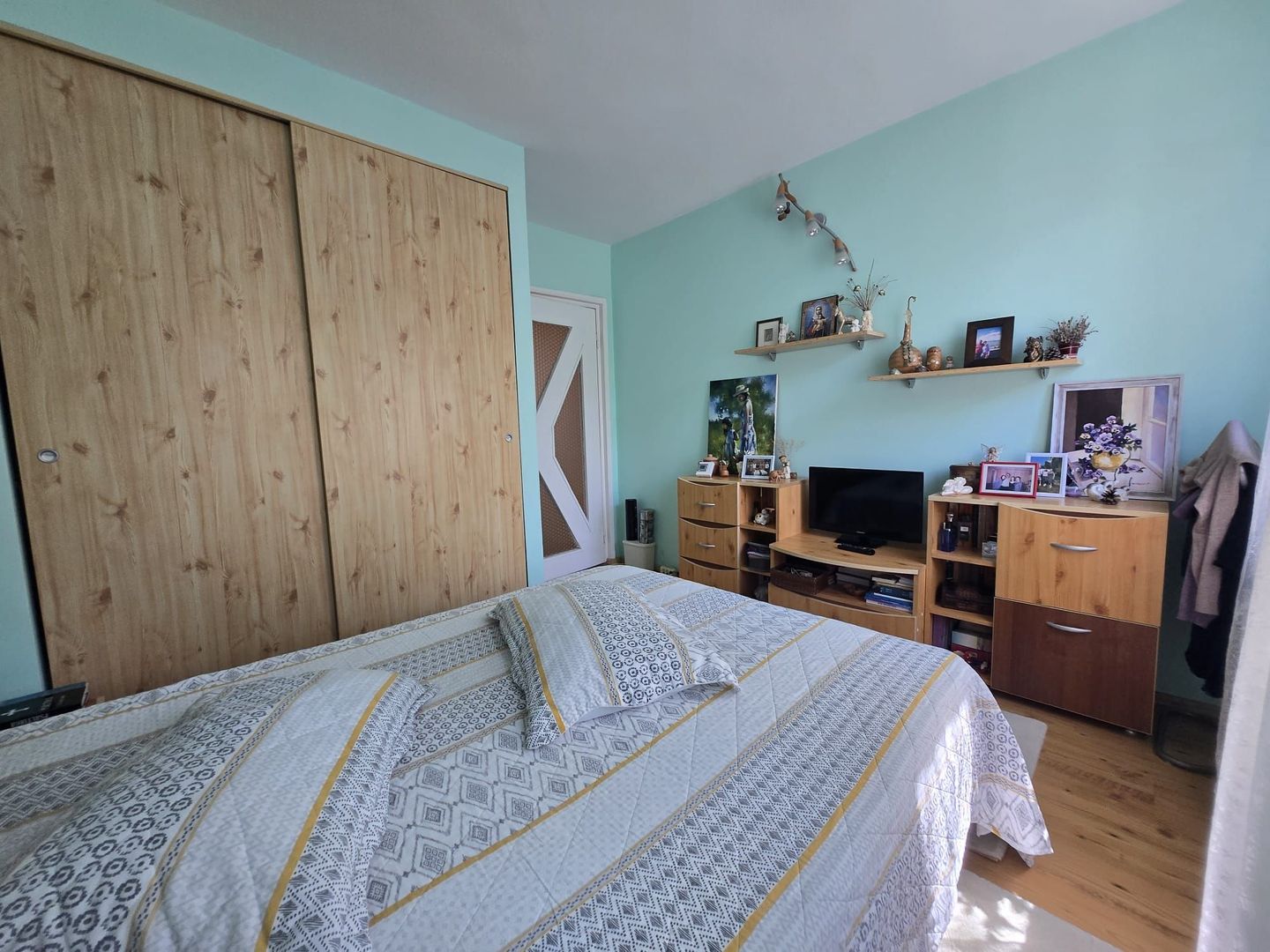 Apartament cu 3 camere  de vanzare - B dul 1 Mai - Poză 7
