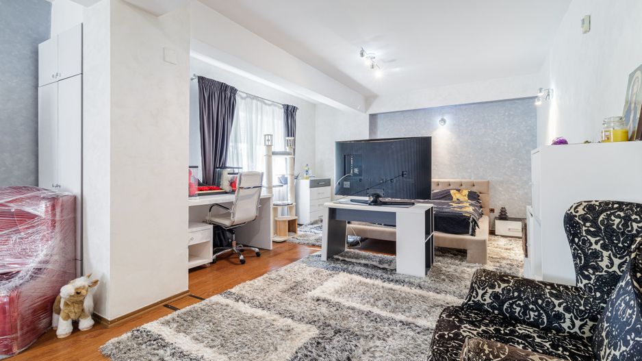 Resedinta premium| Teren de tenis | Piscină încălzită | Infrastructură completă! - Poză 20