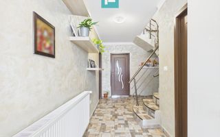 Casă confortabilă cu 6 camere la 10 km de Arad - Poză 4