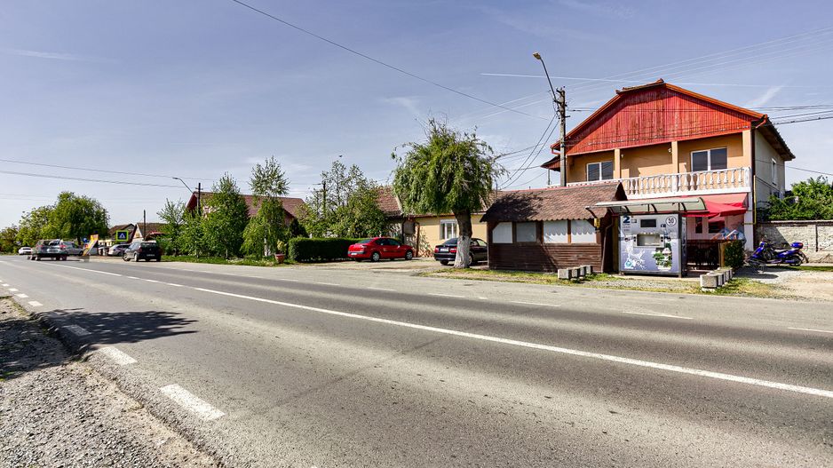 PRET REDUS! Casa la Macea - Poză 1