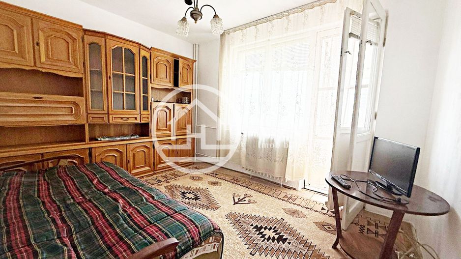 Apartament cu 3 camere de inchiriat in zona  Rogerius, Oradea - Poză 1