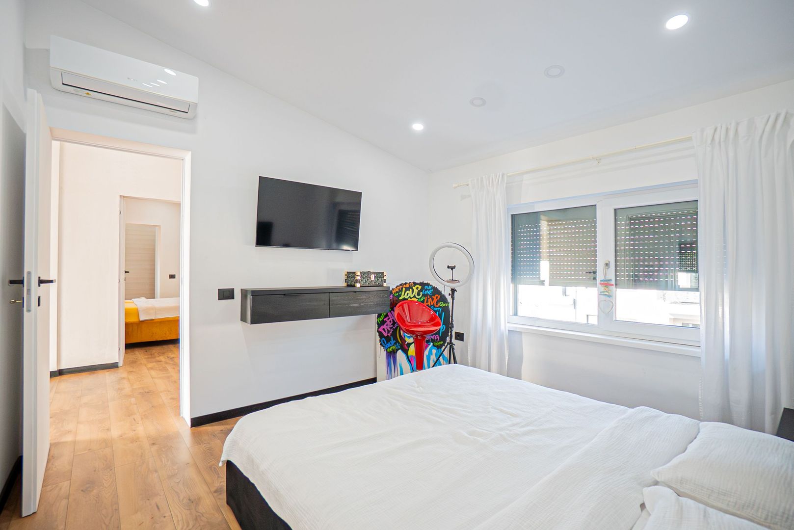 Lumina – Casa P+1E de vânzare, mobilată/echipata, cu piscină si garaj. - Poză 20