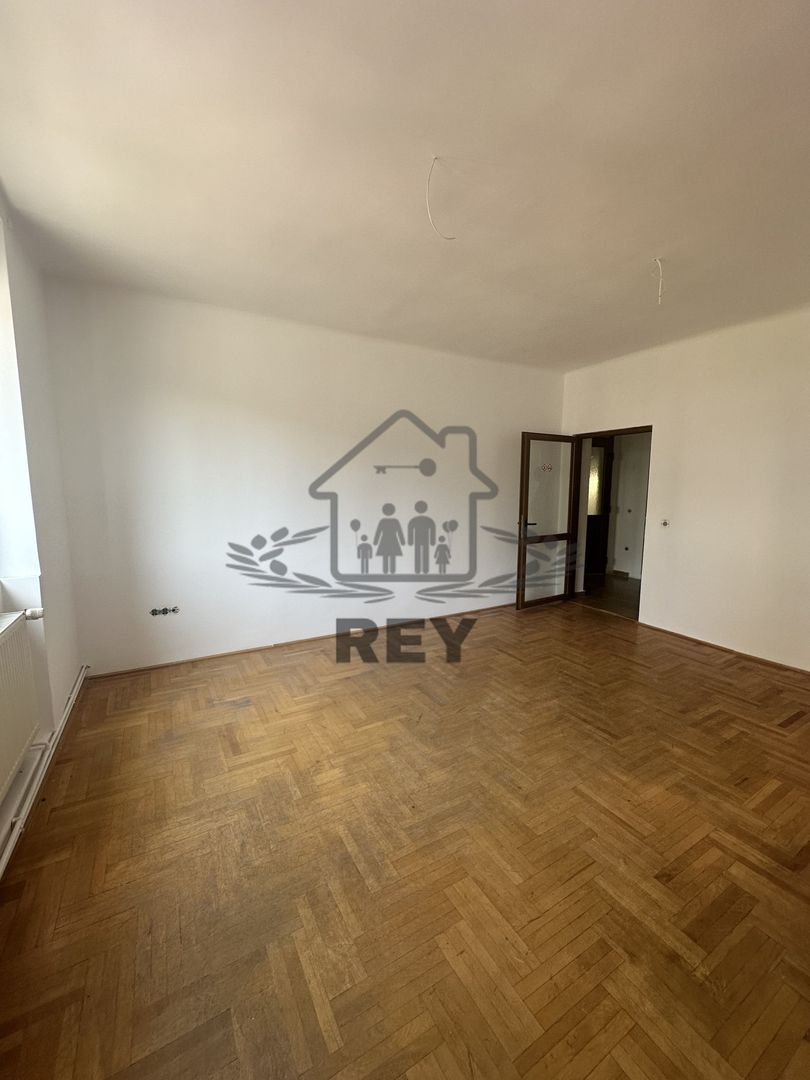 Proprietate versatila de vanzare zona Bd Victorierie-3 incaperi - Poză 6