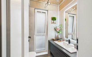 O RESIDENTA CONTEMPORANA CU VIZIUNE, ARHITECTURA SI EMOTIE - Poză 19