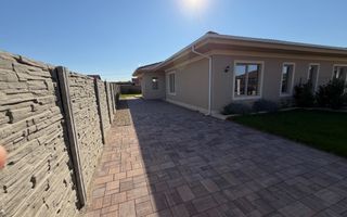 Mosnita Noua-Duplex Finalizat-Curte Amenajata - Poză 4