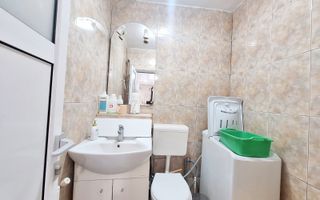 Spatiu pretabil cabinet medical - Poză 7