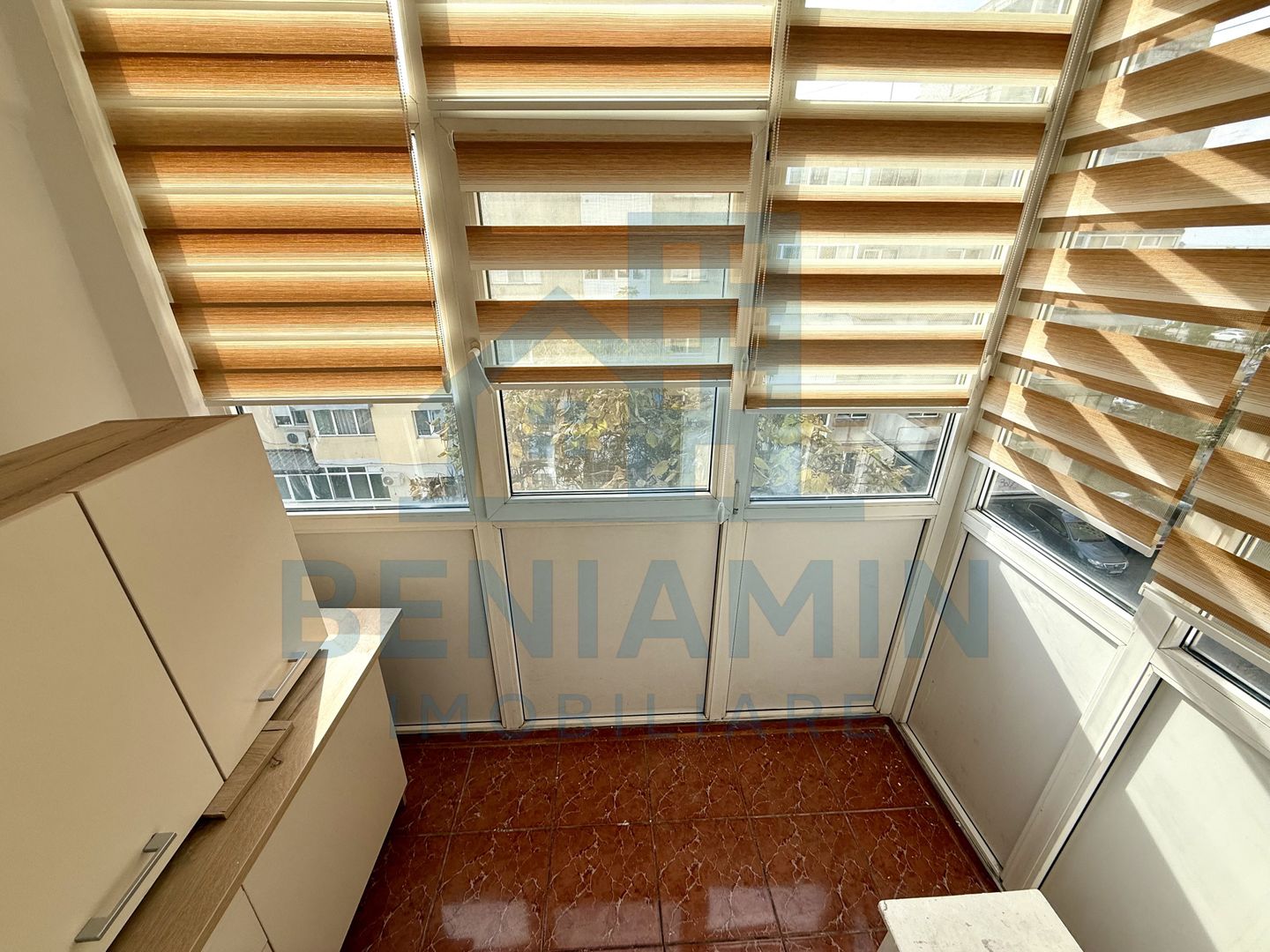 2 decomandate - etaj 3 - 1980 - Craiovita Noua - Fortuna. - Poză 10