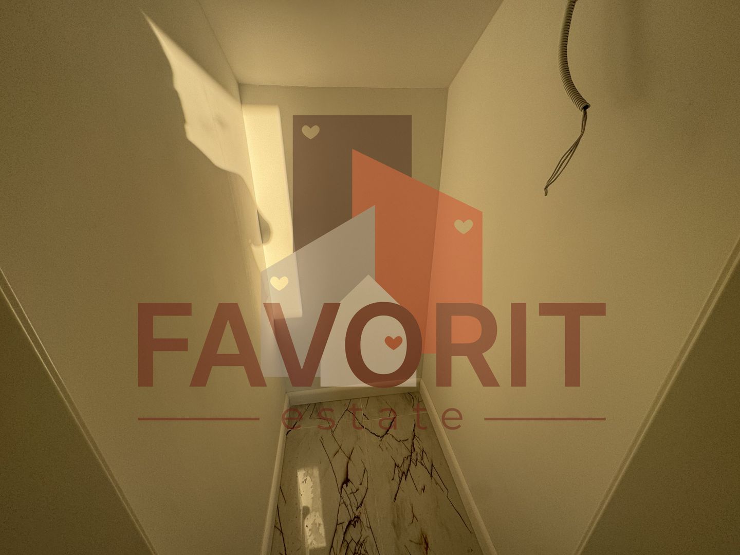 Comision 0%. Panouri si pompa de caldura. Despartit prin camera tehnica - Poză 19