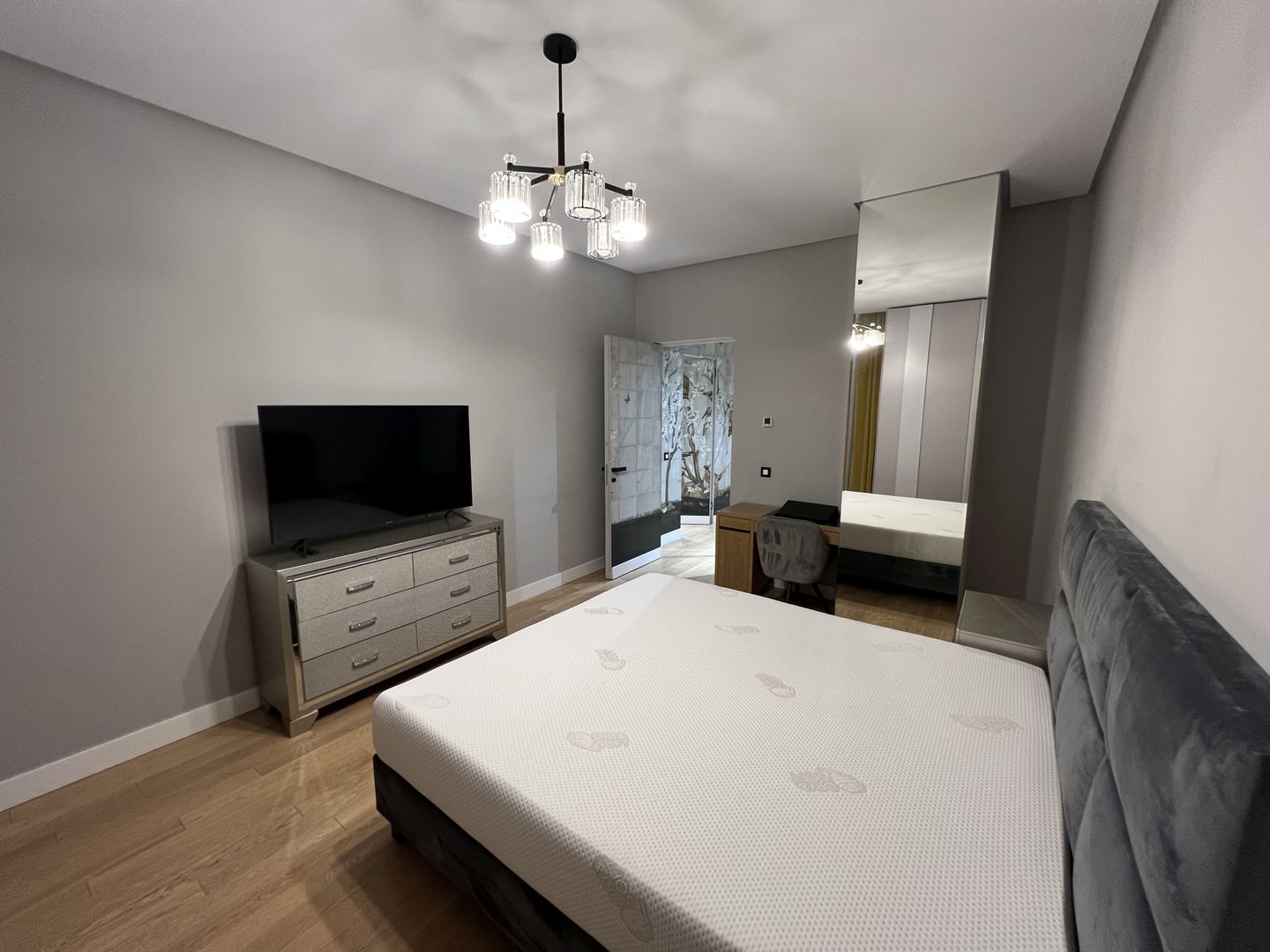 5 camere Lux Rahmaninov Residence vedere Parc Verdi - Poză 18