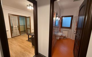 Apartament 3 camere de închiriat | Zonă centrală | Etaj 1 - Poză 2