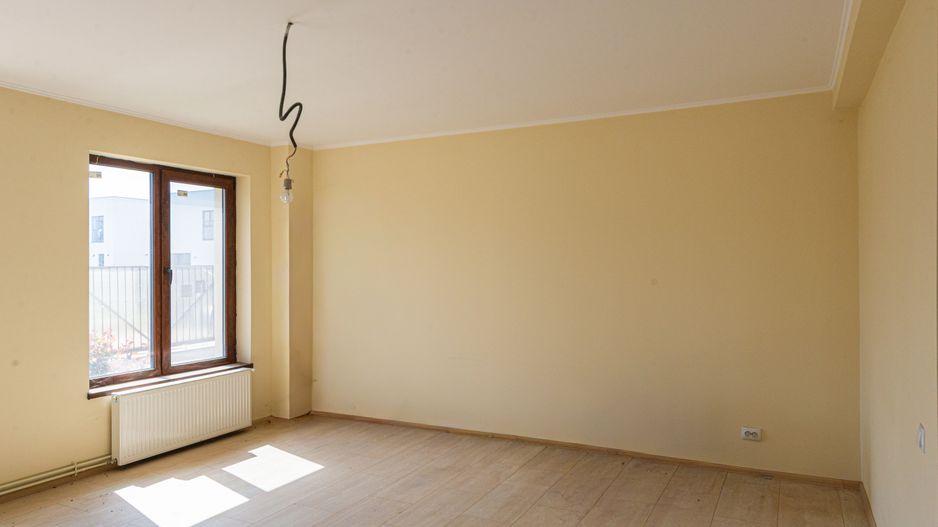 De vanzare casa+garaj/hala, teren 580mp, ideala pentru business - Poză 15