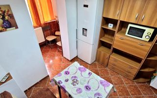 Ofer spre închiriere apartament 3 camere,2 bai, zona Lipovei, 400 euro/lună. - Poză 11