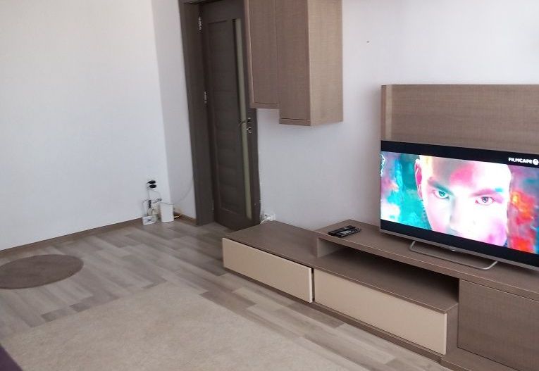 Apartament 3 camere de inchiriat, bloc reabilitat, Valea Ialomitei - Poză 1