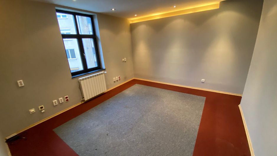 Spatiu de birouri zona CENTRALA - Poză 22