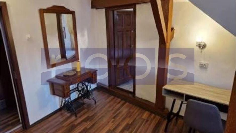 VANZARE  2  APARTAMENTE INDEPENDENTE  INTR-O VILA RENOVATA -144 mp - UNIRII - Poză 11