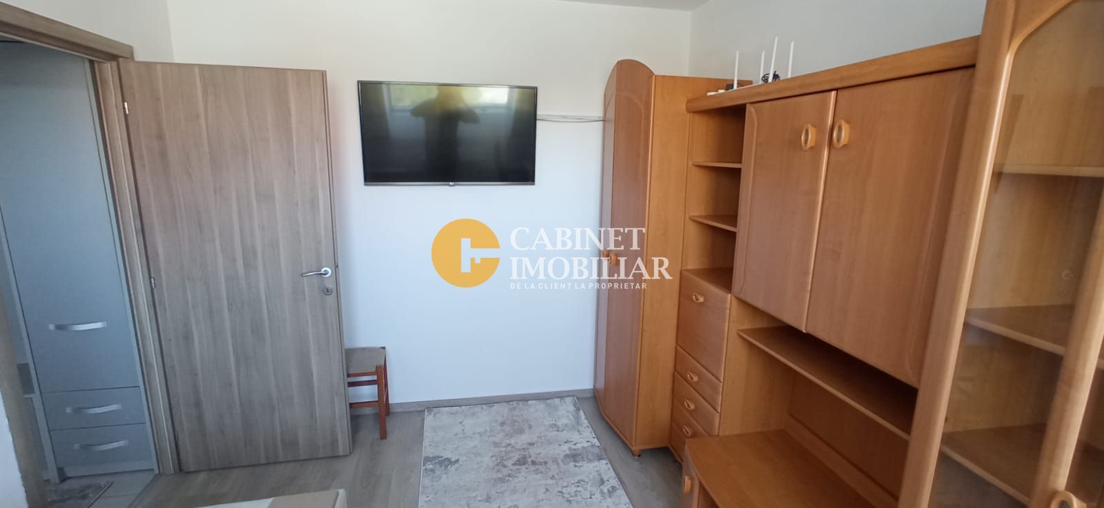 APARTAMENT 2 CAMERE DECOMANDAT - ZONA PODUL DE PIATRA-GARA - Poză 2