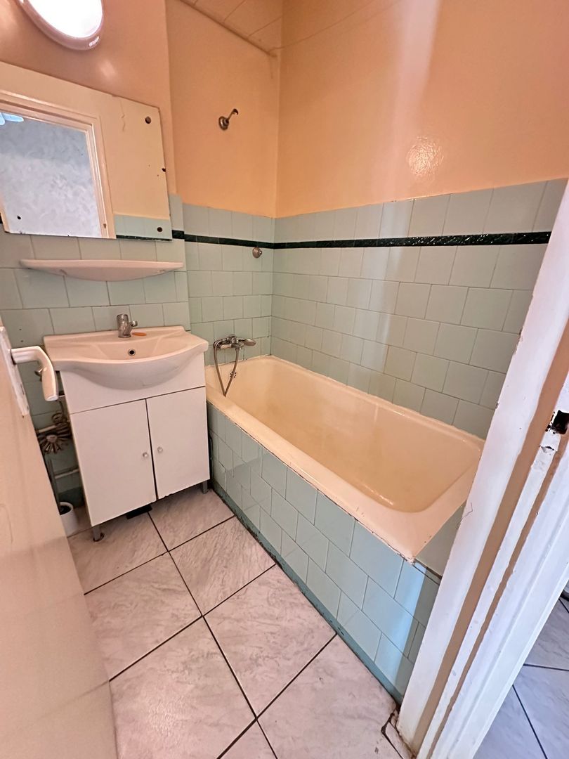 Apartament 3 camere de vânzare – Crângași | Etaj 1 | 2 balcoane A265 - Poză 12