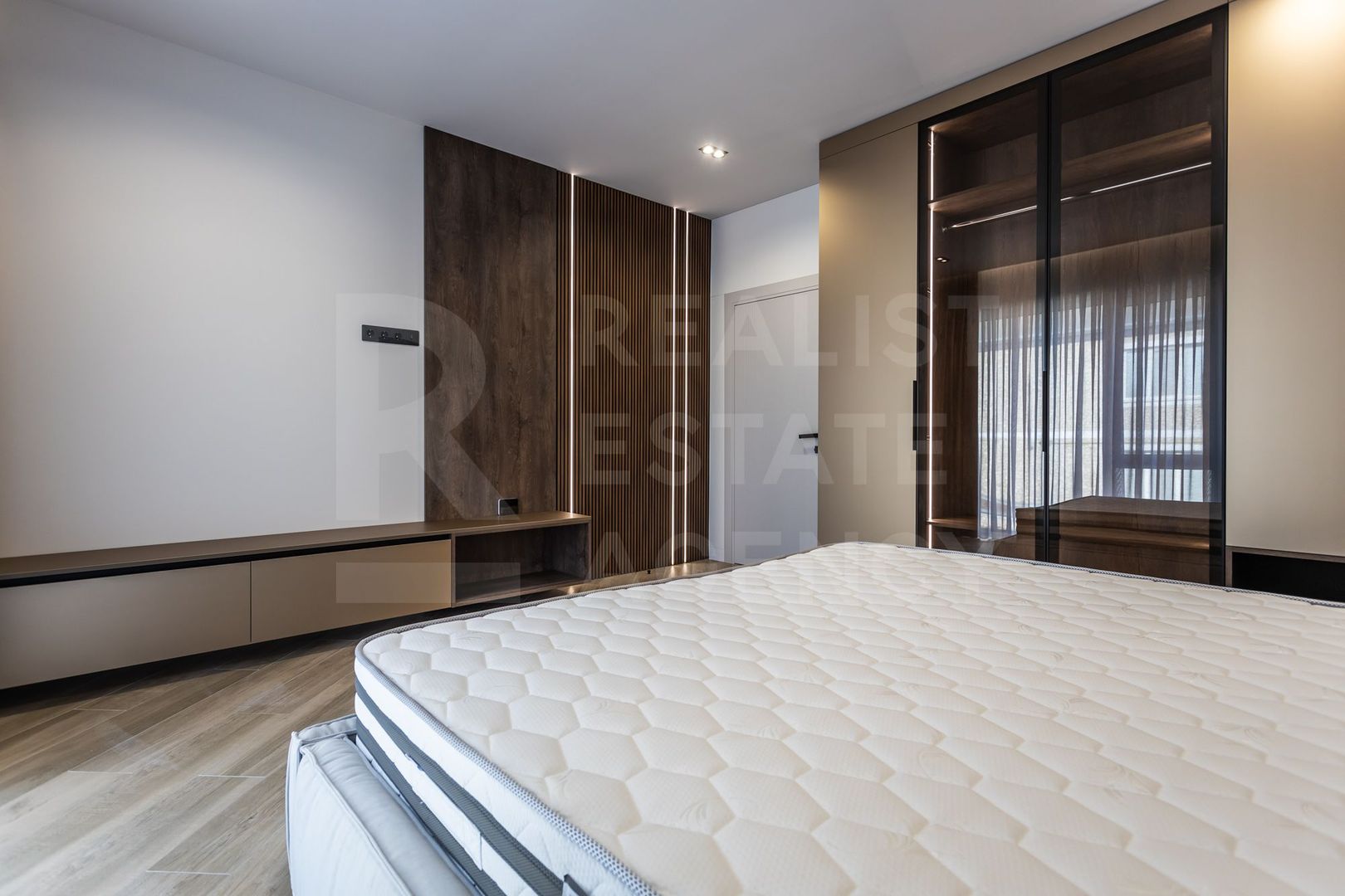 Vânzare, high-tech de lux, 6 camere, Rîșcani - Poză 29