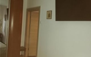 Vânzare apartament semidecomandat 4 camere cu centrală Bd. Obregia - Poză 3
