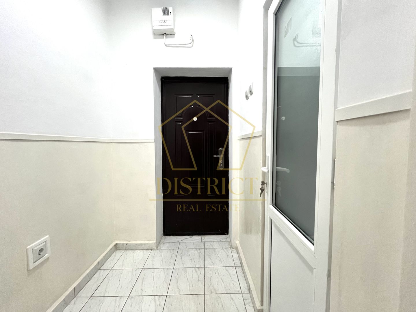 Garsonieră renovată | Parter | Calea Buziașului - Poză 9
