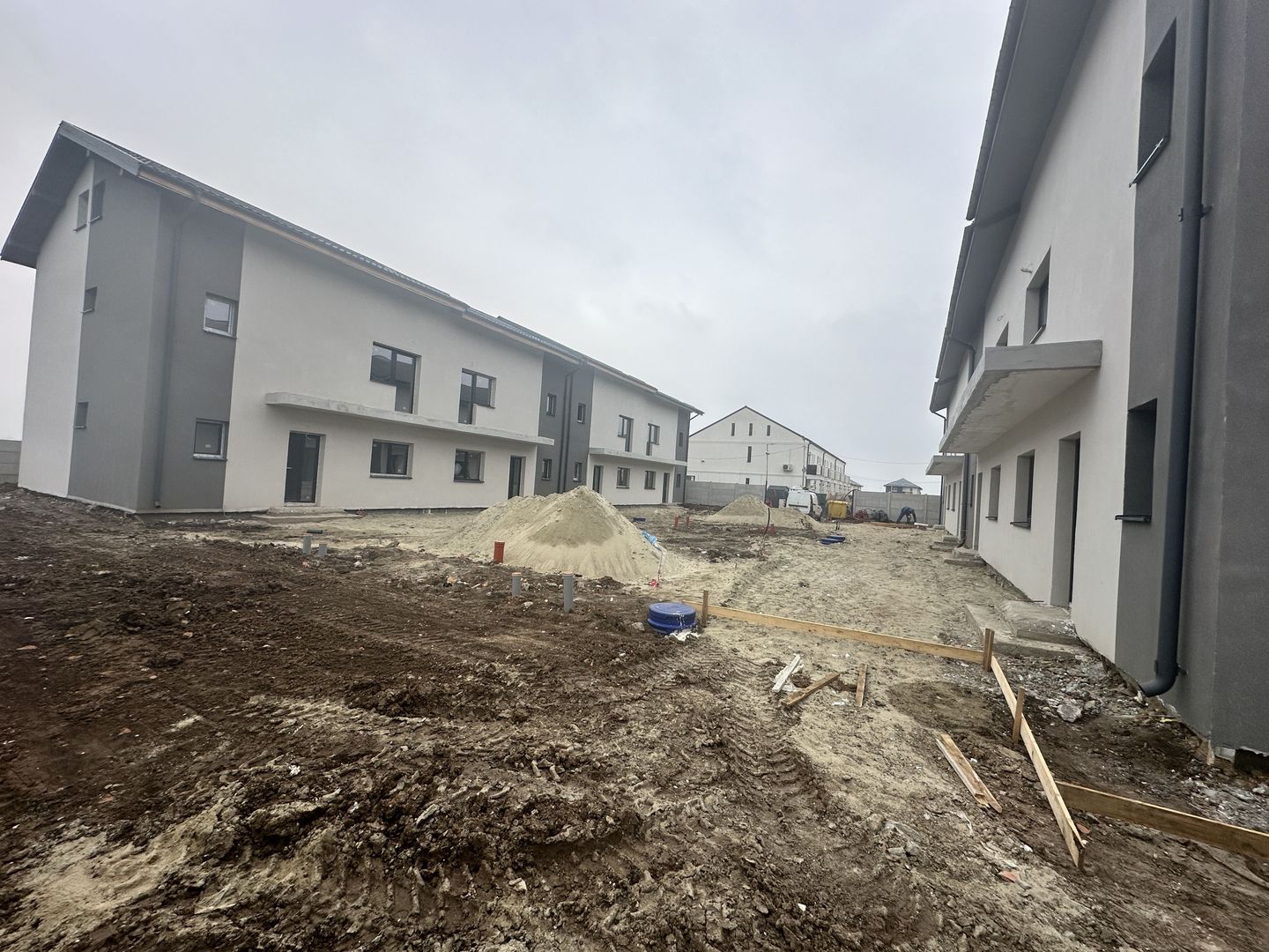 CASA INSIRUITA - BRAGADIRU 4 CAMERE, TOATE UTILITATILE, COMISION 0% - Poză 17