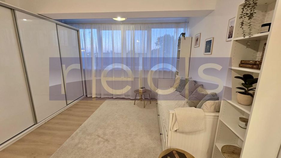 Apartament 3 camere bloc 2015 Andronache total renovat | Curte comuna - Poză 3