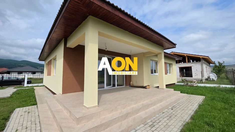Casă individuală de vânzare în zona Micești - Alba Iulia, 4 camere - Poză 1