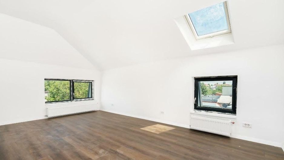 Vand bloc Bucurestii Noi,Sector 1,pretabil mega gradinita,azil,clinica ,birouri - Poză 7