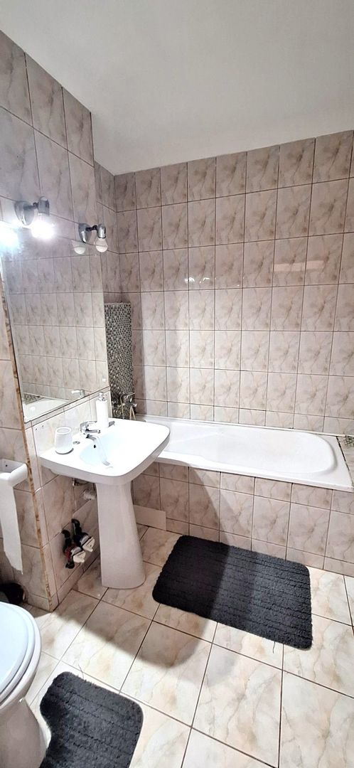 🏡 Închiriez Apartament cu 2 camere, Potcoava Titan, 2 balcoane, metrou aproape - Poză 3