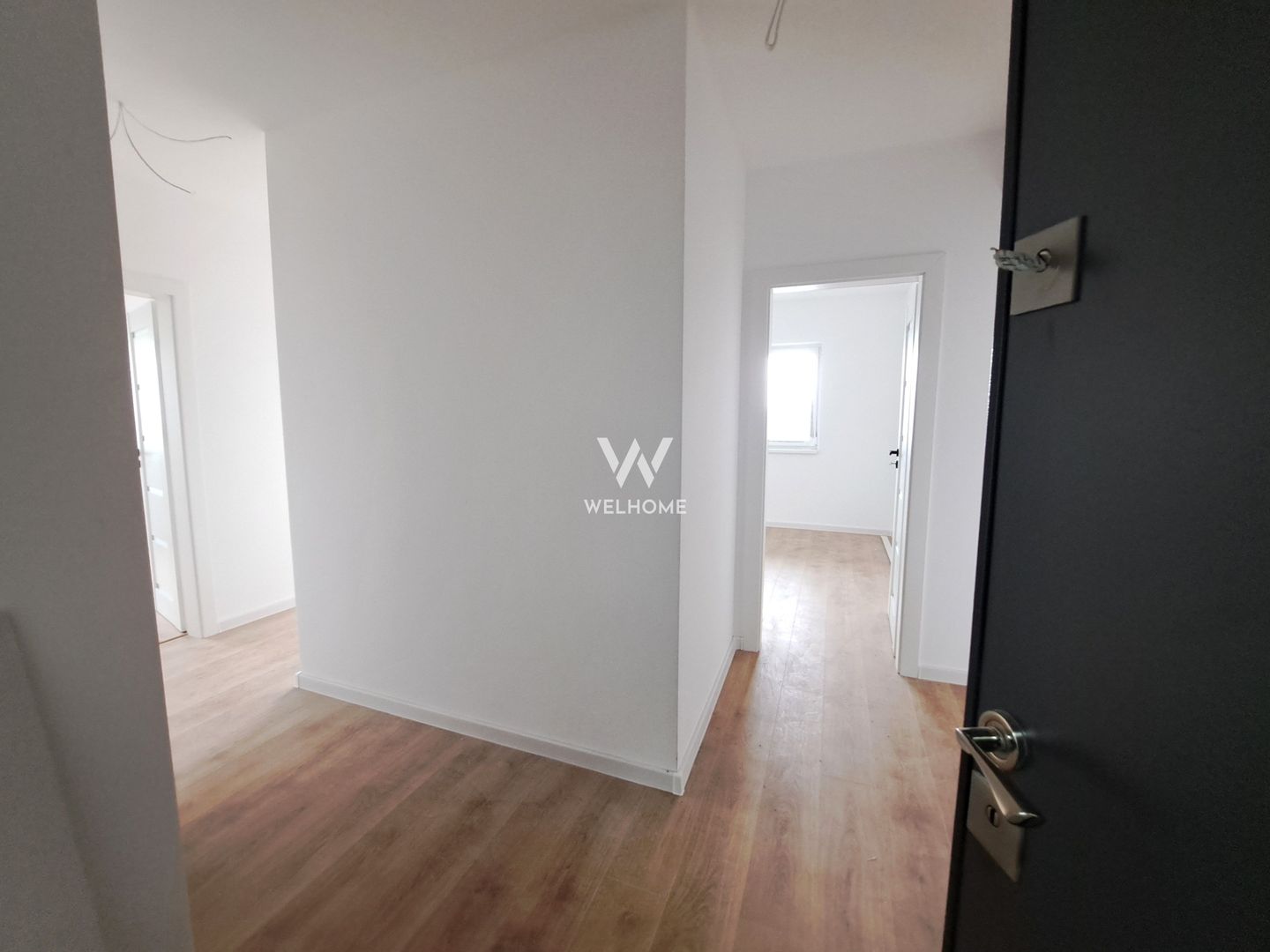 Apartament 3 camere, 2 bai, balcon mare - Sibiu - Poză 13