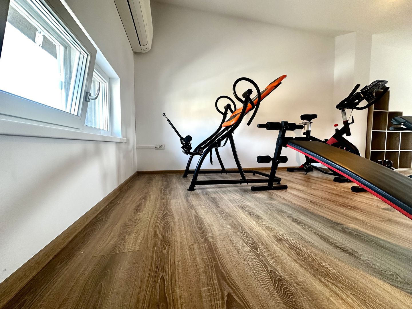 Casa cu 4 dormitoare și sala fitness - Dumbravita IKEA - Poză 22