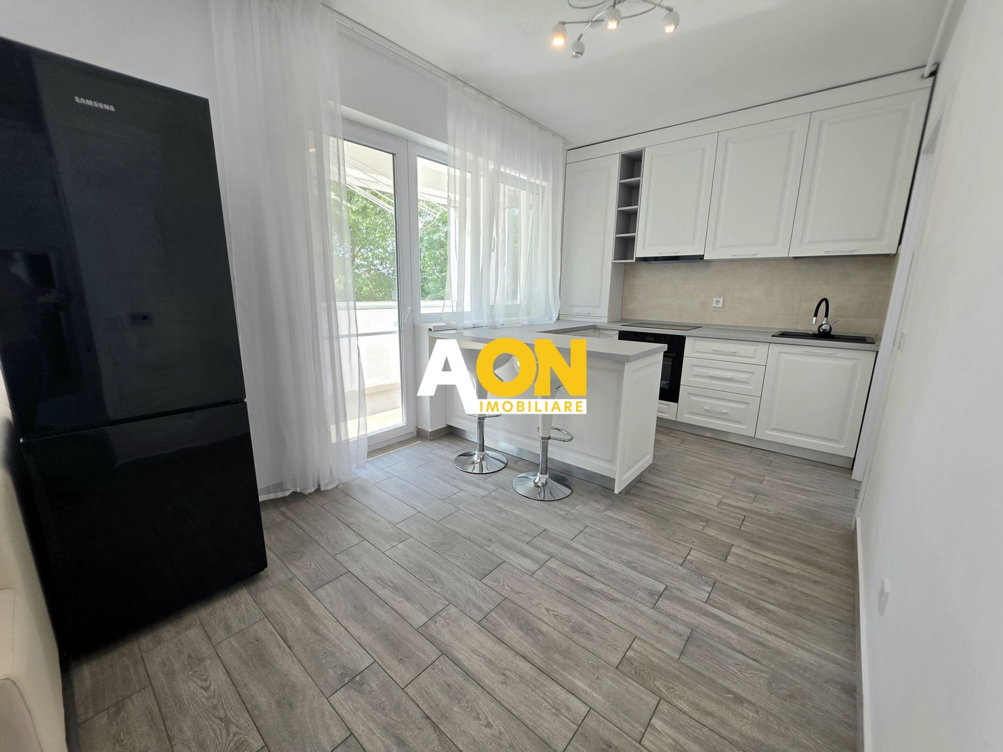 Apartament 2 Camere Decomandat, Mobilat Modern, Zona Alba-Micesti - Poză 1