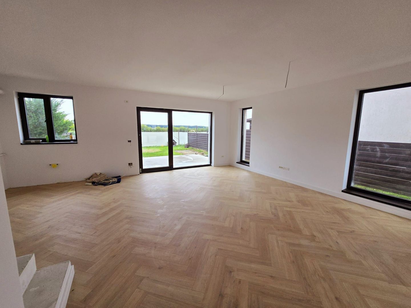 VILA 5 CAMERE | CORBEANCA | LANGA PADURE - Poză 3