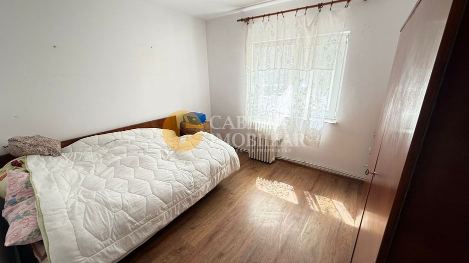 4 Camere Decomandat  - Etaj 1 - Zona Galata/ Biserica Galbena - Poză 3