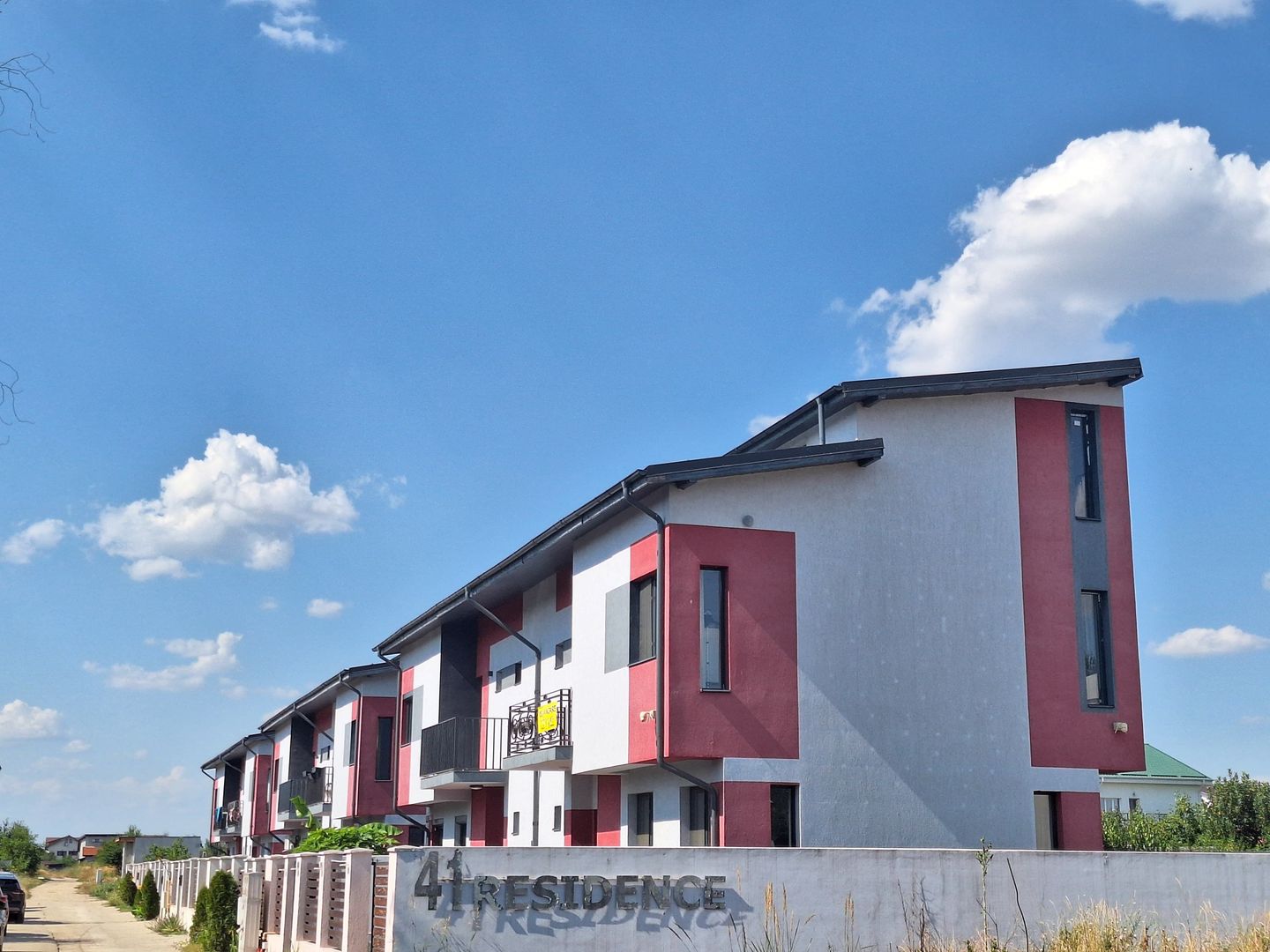 Casa cu gradina proprie - Strada Smaraldului Domnesti - Poză 1