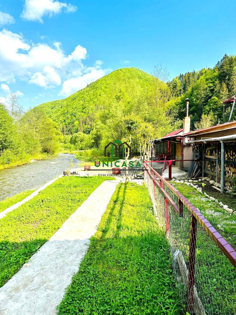 Casa de vacanta / Pensiune / Voineasa - Poză 12