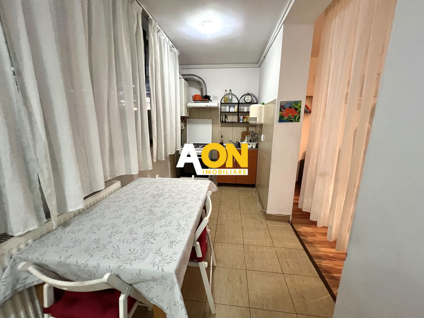 Apartament cu 2 camere, etaj 1, loc de parcare, 2 balcoane - Poză 7