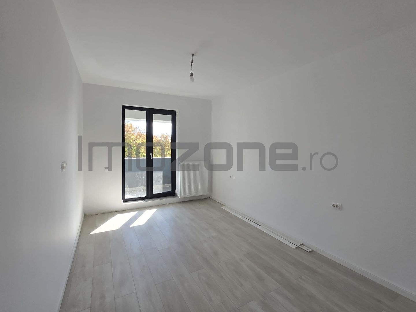 2 camere SPATIOS, 65.4 mp,  METROU LANGA BLOC, FINISAT MODERN - Poză 1